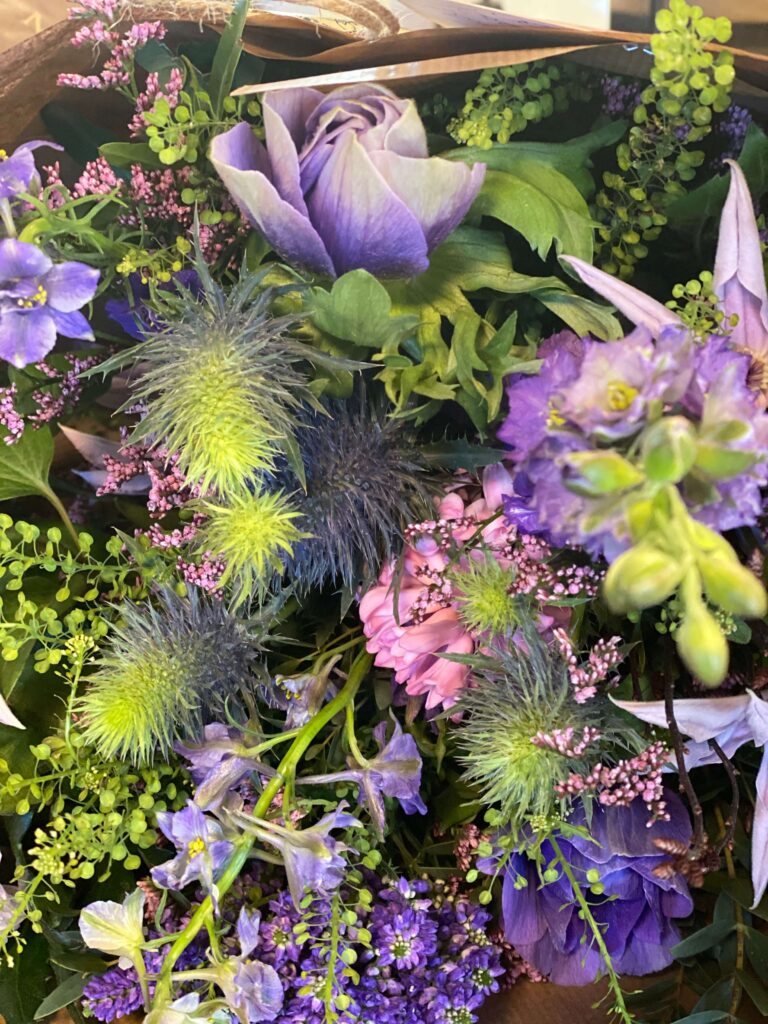 Masielas Blomster grøftkants buketter